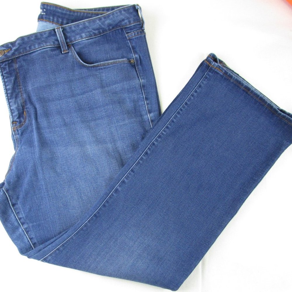 Pre-Owned Old Navy Kicker Boot Cut High Rise Secret-Slim Pockets Jeans, 24 Plus